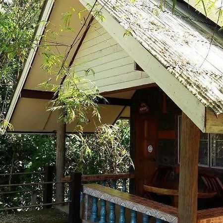 Subtawee Resort Surat Thani Esterno foto